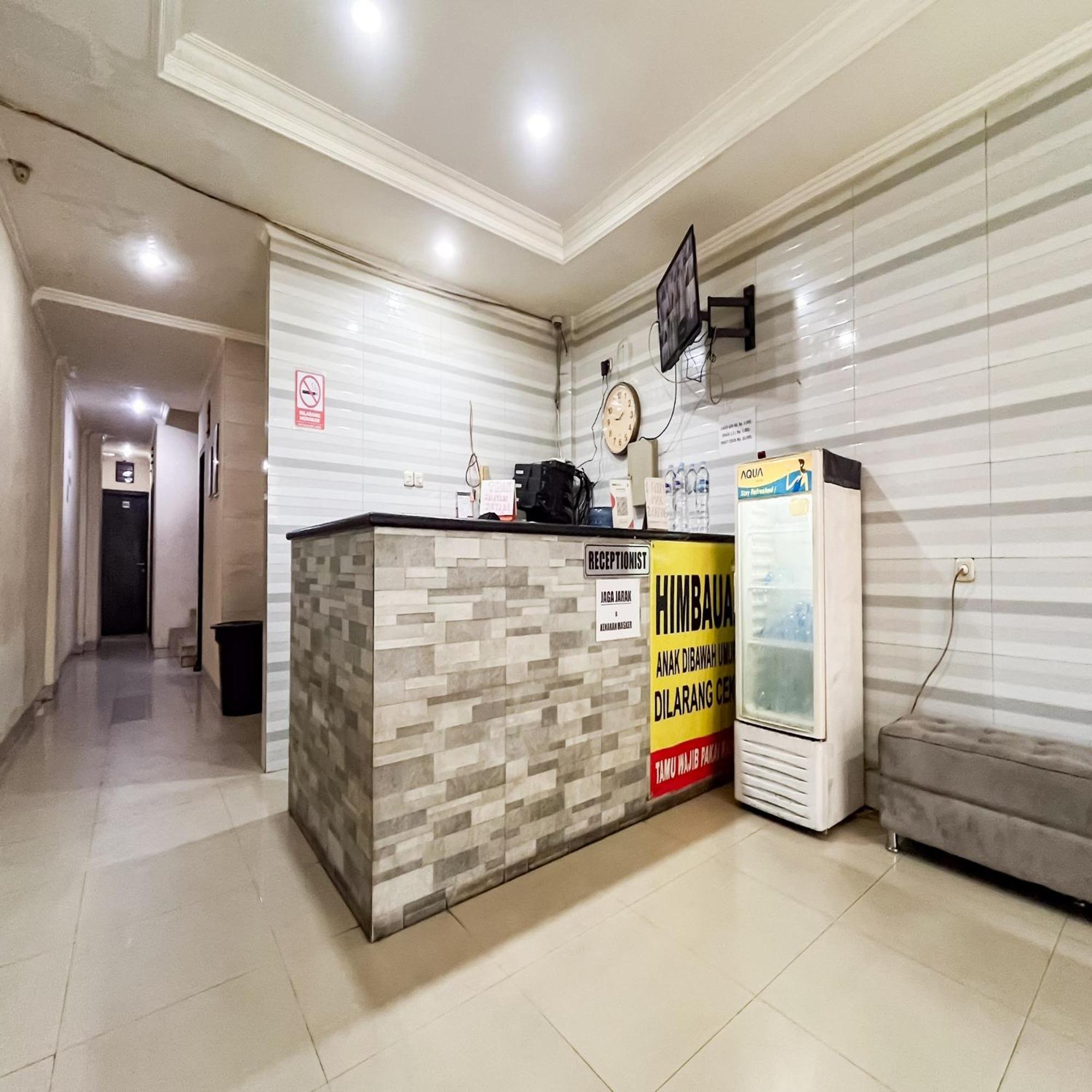 Arcadia Rooms Redpartner جاكرتا المظهر الخارجي الصورة